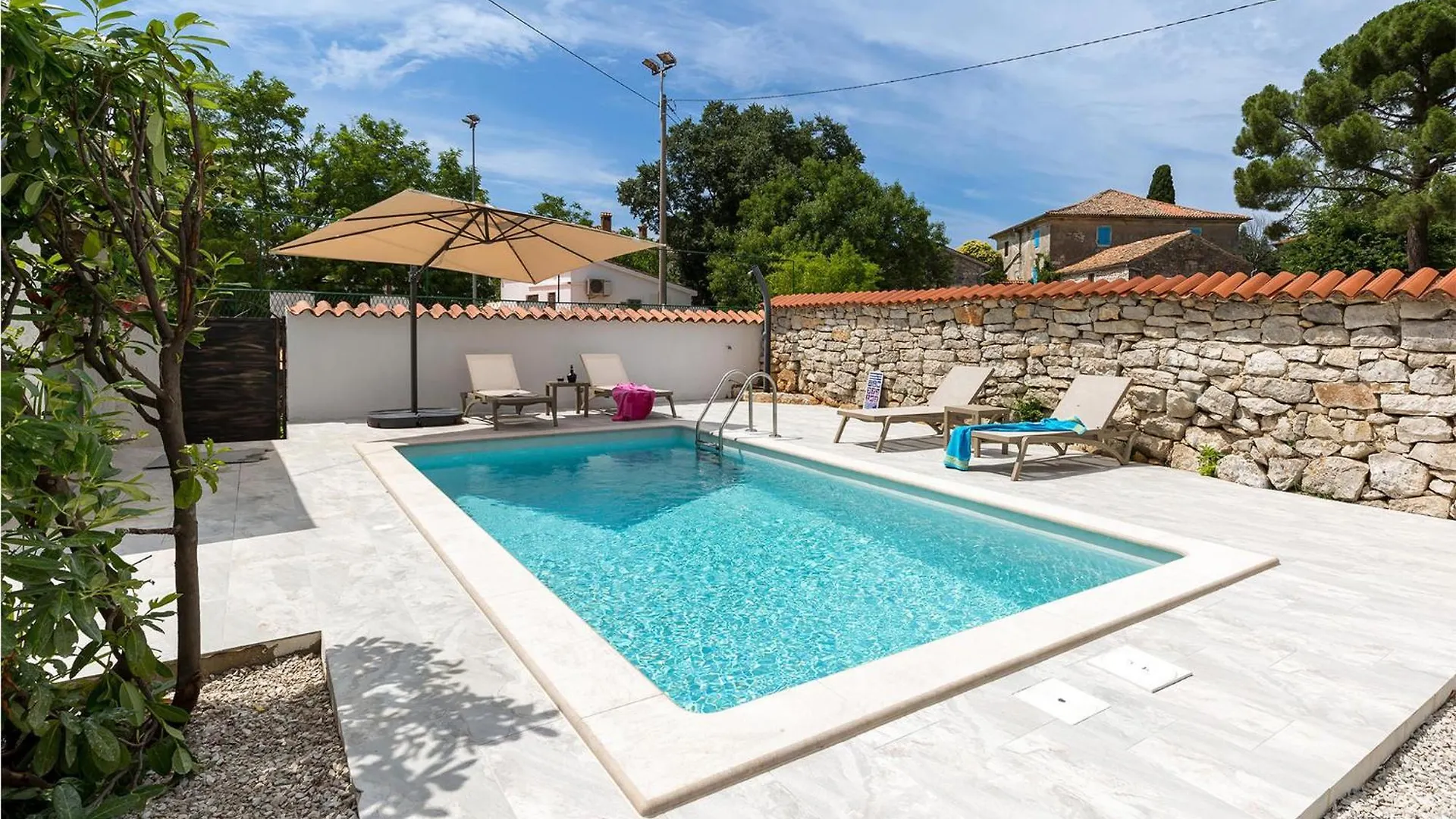 Gorgeous Home In Porec With Wifi